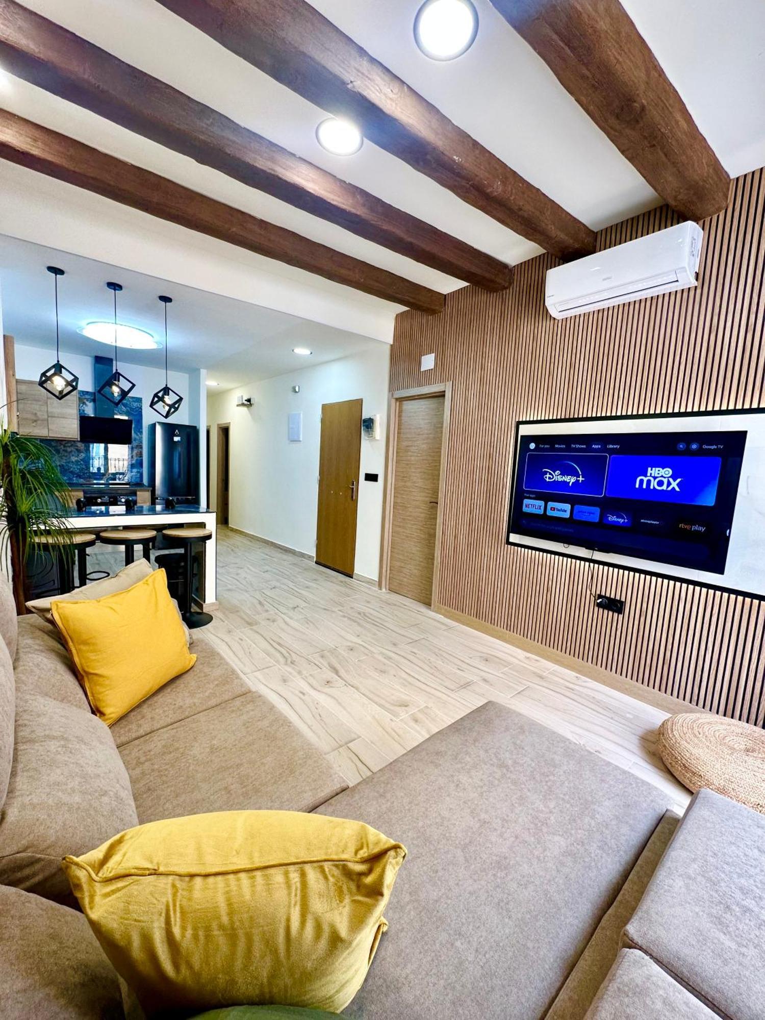 La Reina Apartment By The Sea Alicante Exterior photo